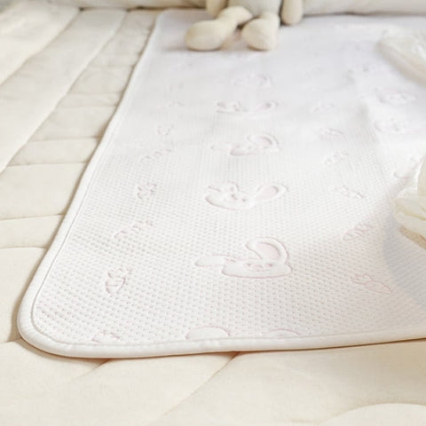 Ilwoul Duraron Baby Cool Mat Rabbit (M)