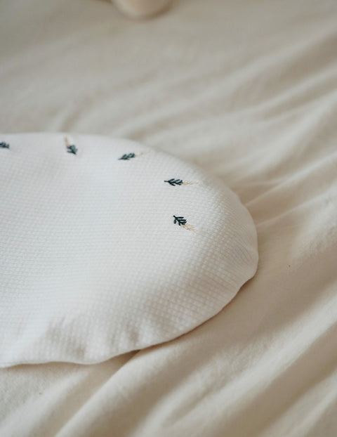 Lavikit Reine Luft Pillow Embroidered Cover - Snowy Lavender